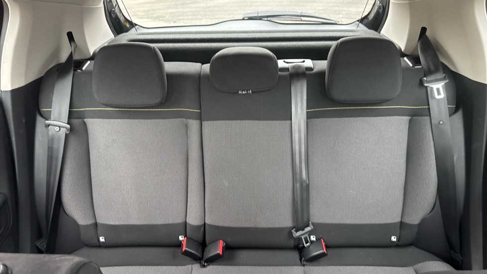 Citroen C3 1.2 PureTech C-Series Edition 5dr Petrol Hatchback - Image 15