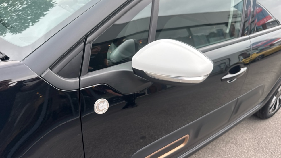 Citroen C3 1.2 PureTech C-Series Edition 5dr Petrol Hatchback - Image 31