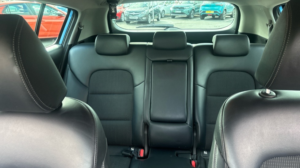 Kia Sportage 1.6 GDi ISG Edition 25 5dr Petrol Estate - Image 15