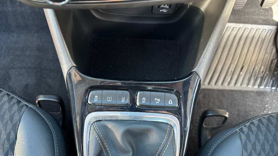 Vauxhall Crossland X 1.2T [130] Elite Nav 5dr [Start Stop] Petrol Hatchback - Image 20