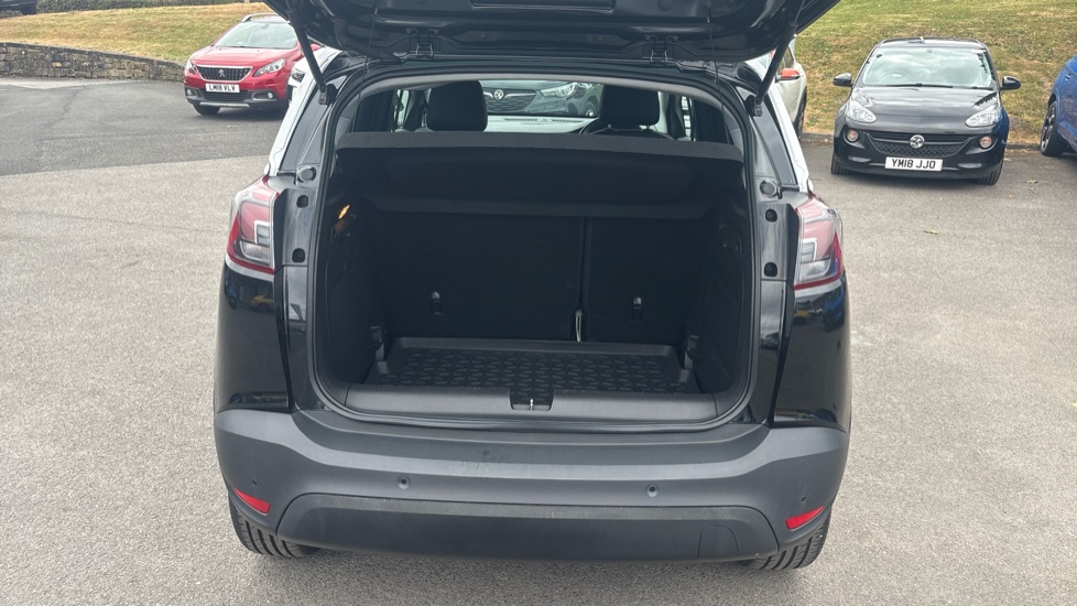 Vauxhall Crossland X 1.2T [130] Elite Nav 5dr [Start Stop] Auto Petrol Hatchback - Image 4