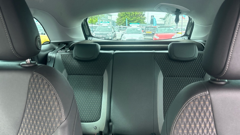 Vauxhall Crossland X 1.2T [130] Elite Nav 5dr [Start Stop] Auto Petrol Hatchback - Image 15