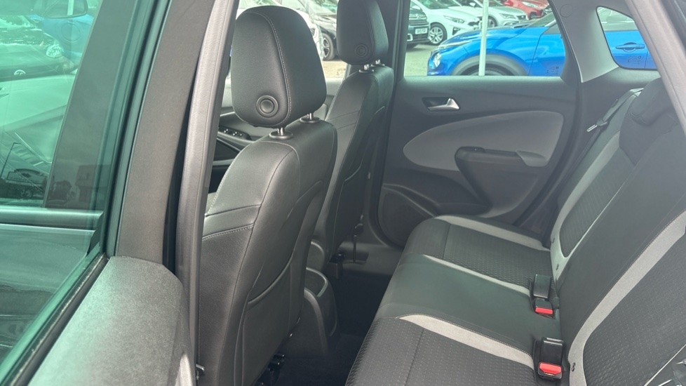 Vauxhall Crossland X 1.2T [130] Elite Nav 5dr [Start Stop] Auto Petrol Hatchback - Image 16