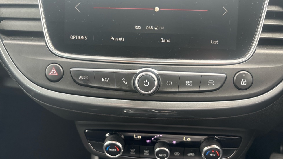 Vauxhall Crossland X 1.2T [130] Elite Nav 5dr [Start Stop] Auto Petrol Hatchback - Image 24