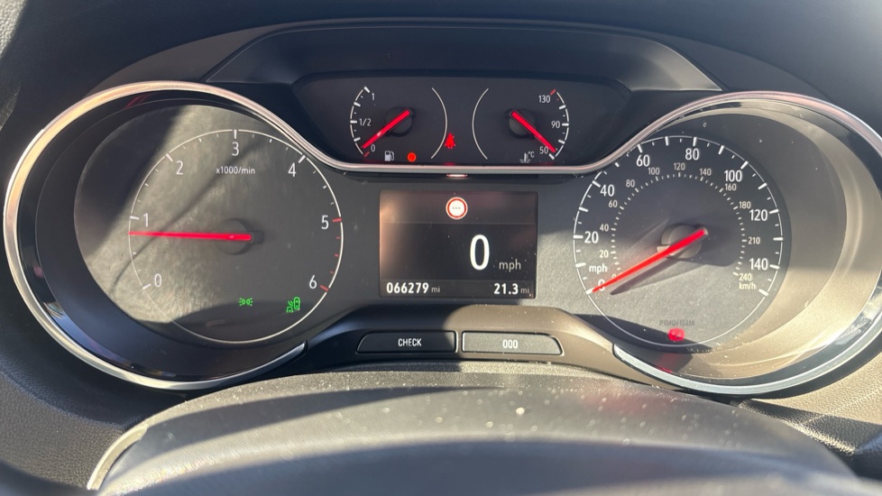 Vauxhall Grandland X 1.5 Turbo D Sport Nav 5dr Diesel Hatchback - Image 18