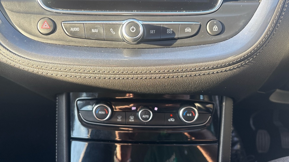 Vauxhall Grandland X 1.5 Turbo D Sport Nav 5dr Diesel Hatchback - Image 27