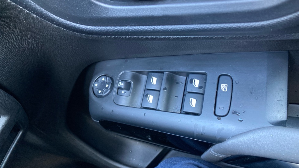Citroen C5 Aircross 1.2 PureTech 130 Flair Plus 5dr Petrol Hatchback - Image 26