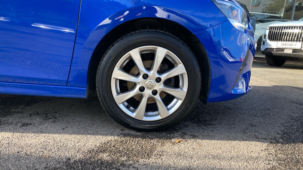 Vauxhall Corsa 1.2 Design 5dr Petrol Hatchback - Image 31