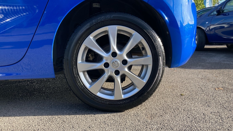 Vauxhall Corsa 1.2 Design 5dr Petrol Hatchback - Image 35