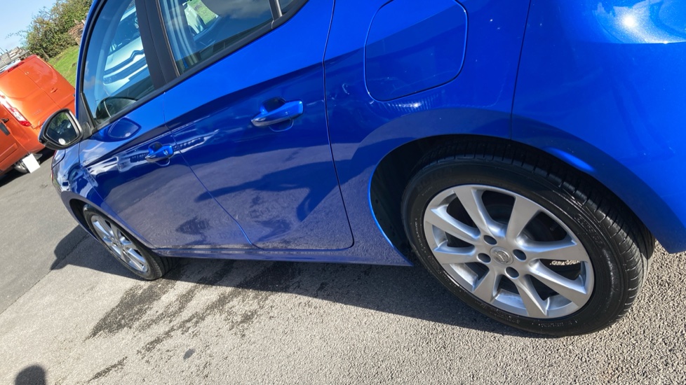 Vauxhall Corsa 1.2 Design 5dr Petrol Hatchback - Image 37
