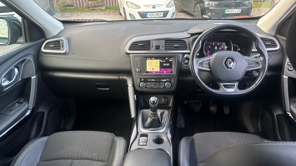 Renault Kadjar 1.2 TCE Dynamique SE Nav 5dr Petrol Hatchback - Image 10
