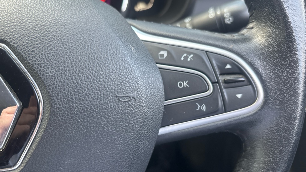 Renault Kadjar 1.2 TCE Dynamique SE Nav 5dr Petrol Hatchback - Image 25