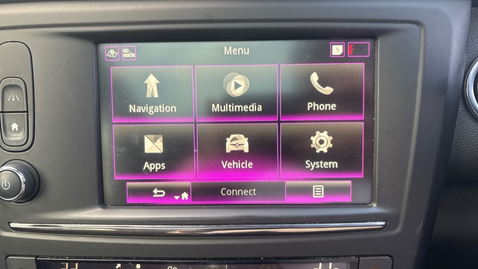 Renault Kadjar 1.2 TCE Dynamique SE Nav 5dr Petrol Hatchback - Image 39