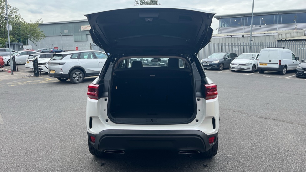 Citroen C5 Aircross 1.2 Hybrid 136 E-series 5dr e-DCS6 Petrol Hatchback - Image 4