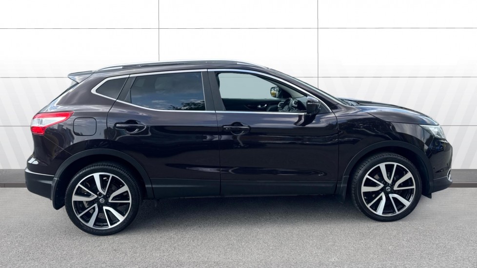 Nissan Qashqai 1.5 dCi Tekna 5dr Diesel Hatchback - Image 5