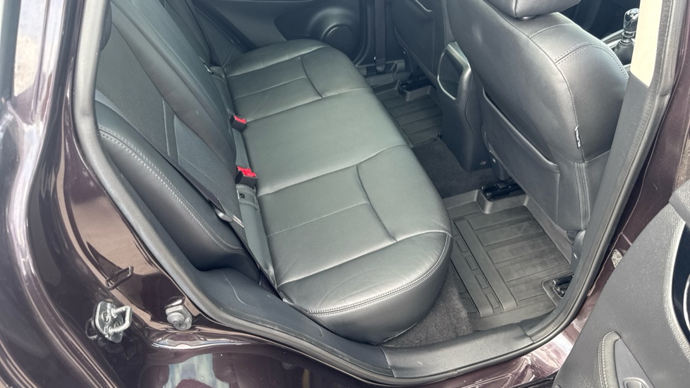 Nissan Qashqai 1.5 dCi Tekna 5dr Diesel Hatchback - Image 16