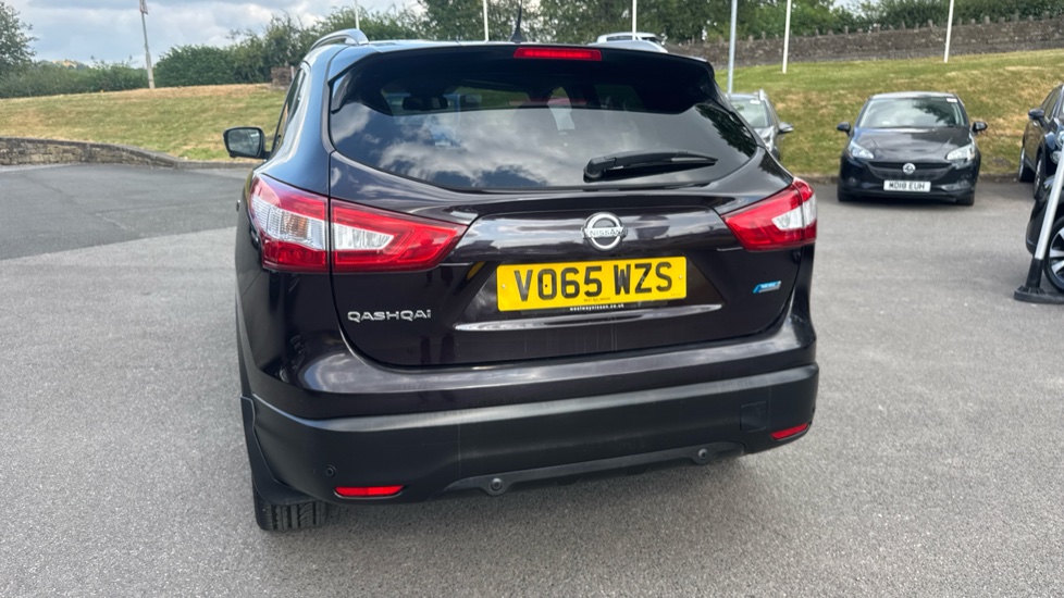 Nissan Qashqai 1.5 dCi Tekna 5dr Diesel Hatchback - Image 42