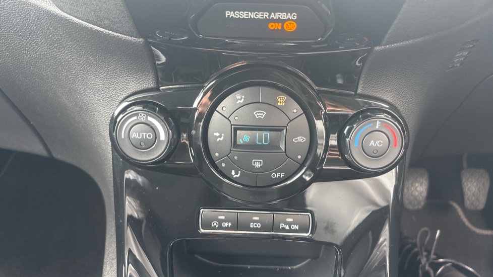 Ford Fiesta 1.0 EcoBoost 125 Titanium 5dr Petrol Hatchback - Image 21
