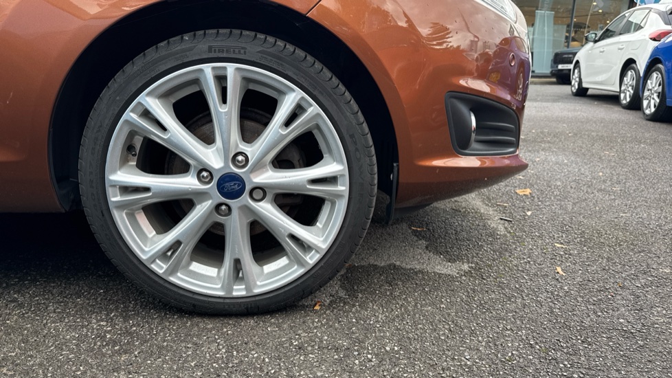 Ford Fiesta 1.0 EcoBoost 125 Titanium 5dr Petrol Hatchback - Image 31