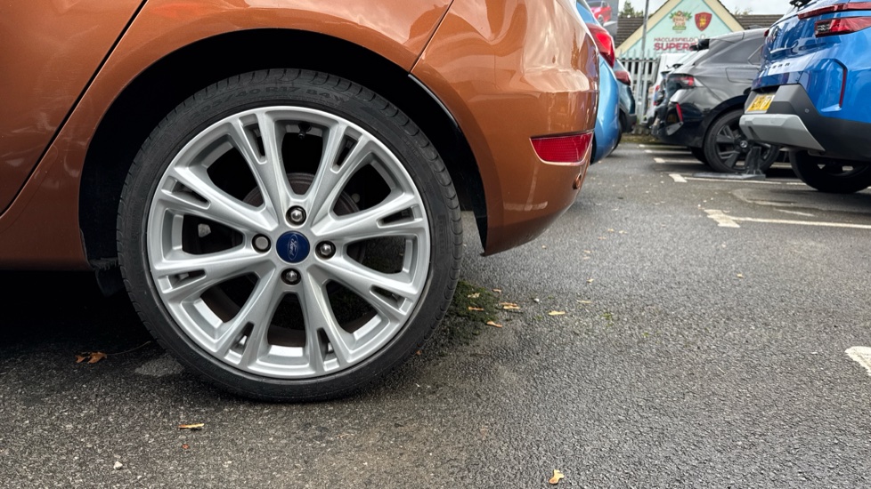 Ford Fiesta 1.0 EcoBoost 125 Titanium 5dr Petrol Hatchback - Image 33