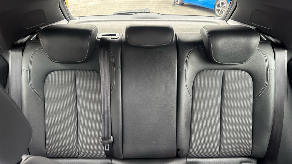 Audi Q2 35 TFSI S Line 5dr Petrol Estate - Image 15