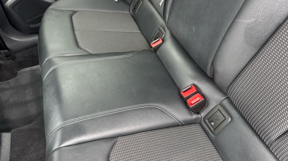 Audi Q2 35 TFSI S Line 5dr Petrol Estate - Image 17