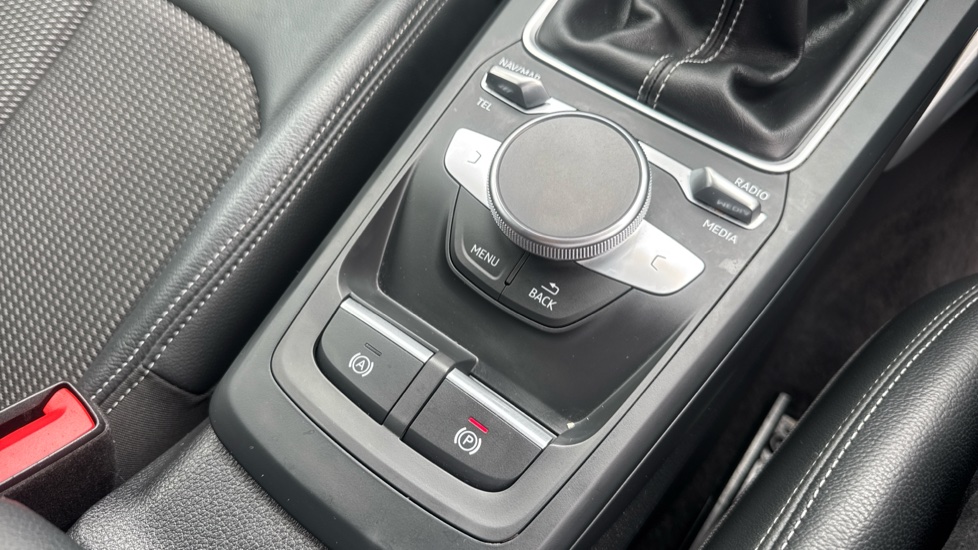 Audi Q2 35 TFSI S Line 5dr Petrol Estate - Image 23