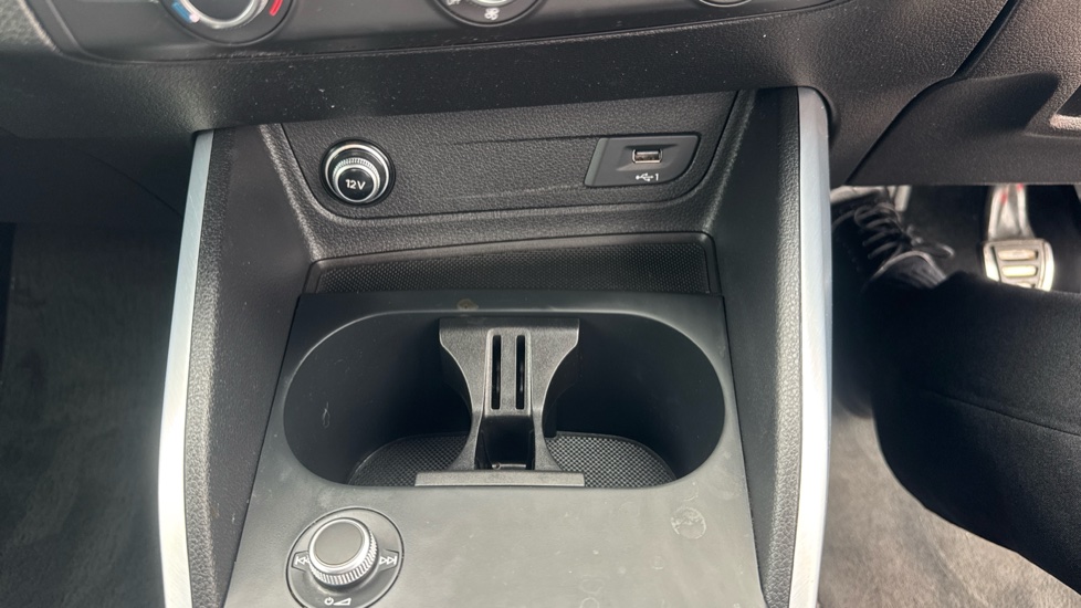 Audi Q2 35 TFSI S Line 5dr Petrol Estate - Image 25