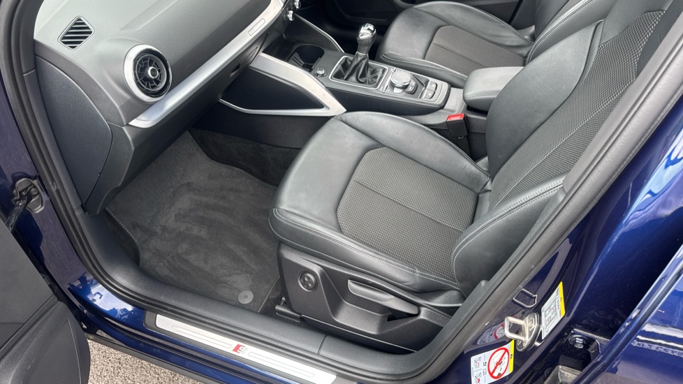 Audi Q2 35 TFSI S Line 5dr Petrol Estate - Image 33