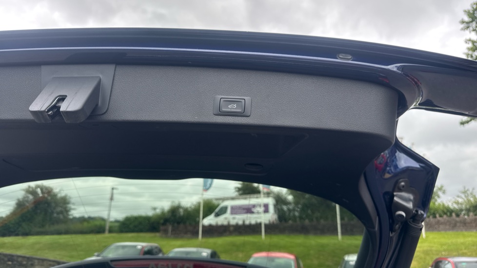 Audi Q2 35 TFSI S Line 5dr Petrol Estate - Image 43