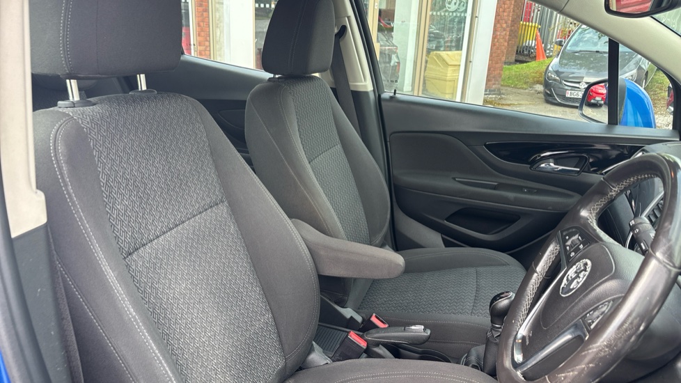 Vauxhall Mokka X 1.4T ecoTEC Active 5dr Petrol Hatchback - Image 35