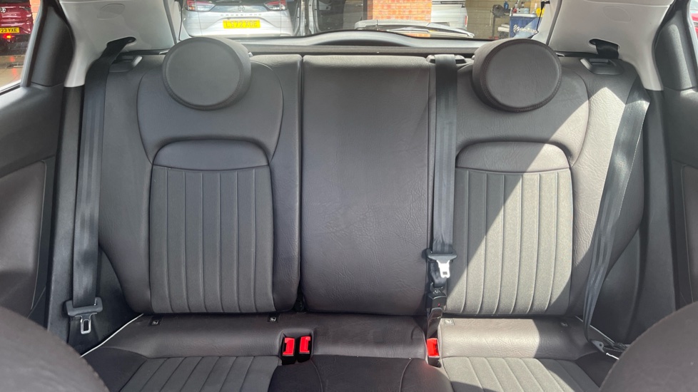 Fiat 500X 1.4 Multiair Lounge 5dr Petrol Hatchback - Image 15
