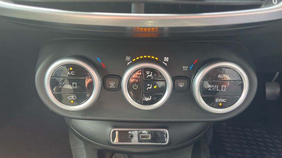 Fiat 500X 1.4 Multiair Lounge 5dr Petrol Hatchback - Image 24