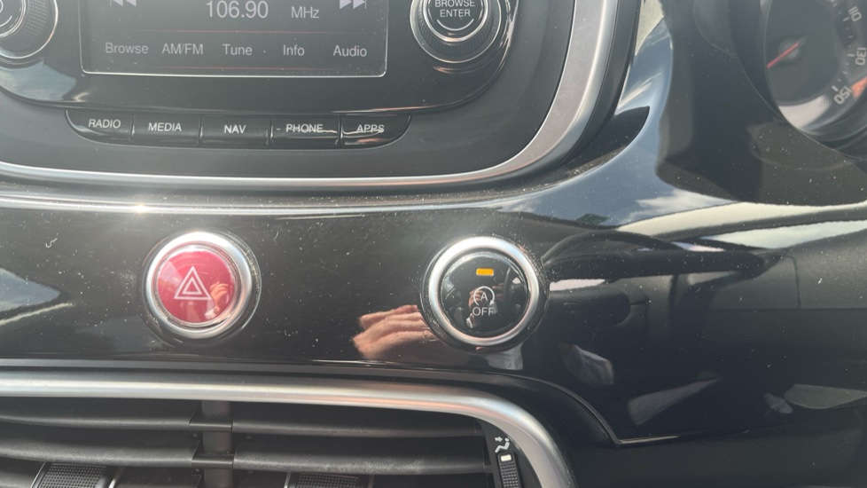 Fiat 500X 1.4 Multiair Lounge 5dr Petrol Hatchback - Image 28