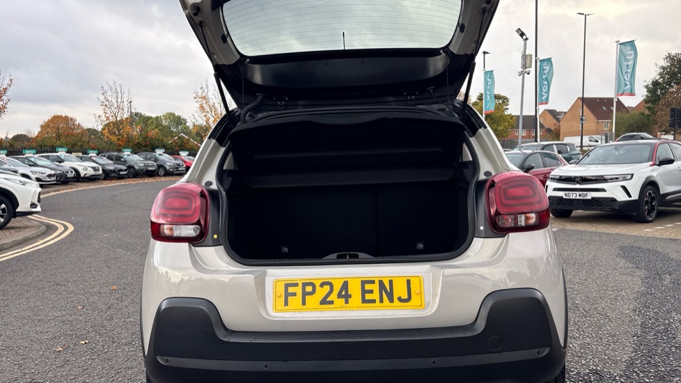 Citroen C3 1.2 PureTech Plus 5dr Petrol Hatchback - Image 4