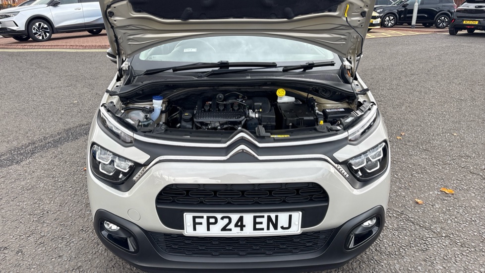 Citroen C3 1.2 PureTech Plus 5dr Petrol Hatchback - Image 8