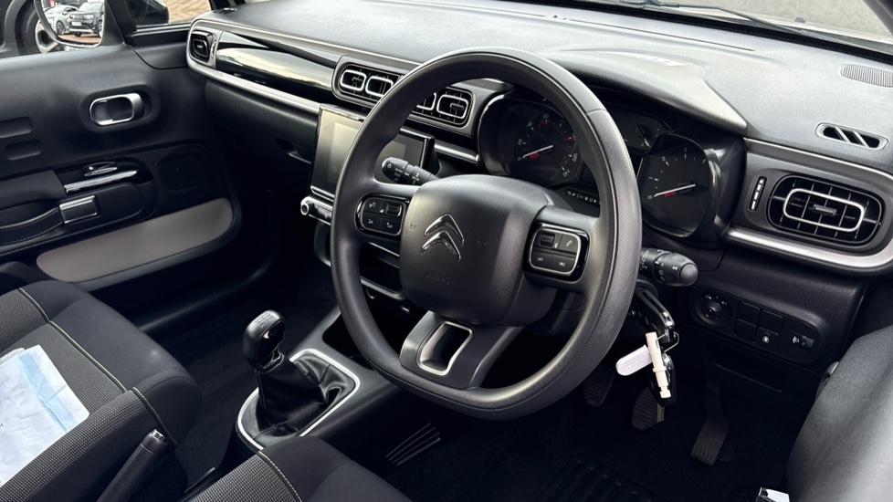 Citroen C3 1.2 PureTech Plus 5dr Petrol Hatchback - Image 11