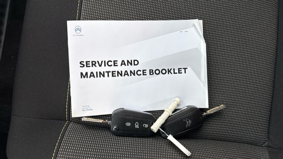 Citroen C3 1.2 PureTech Plus 5dr Petrol Hatchback - Image 19