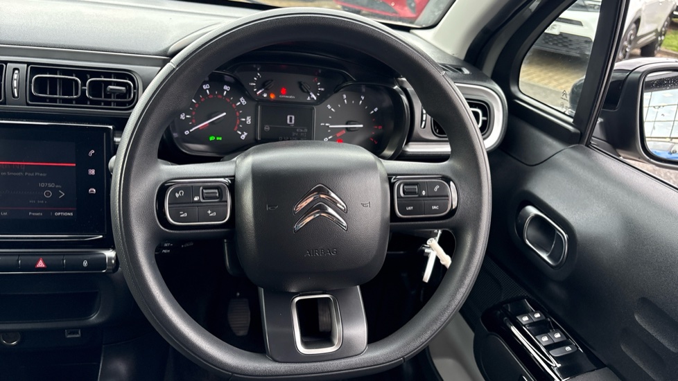 Citroen C3 1.2 PureTech Plus 5dr Petrol Hatchback - Image 26