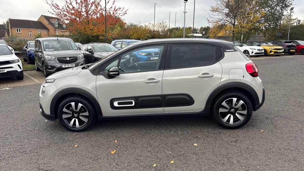Citroen C3 1.2 PureTech Plus 5dr Petrol Hatchback - Image 30