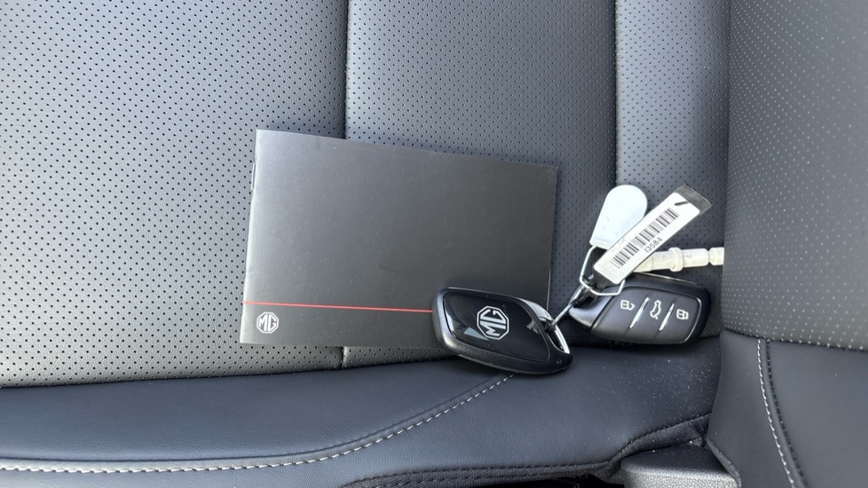 MG ZS 1.5 SE 5dr Petrol Hatchback - Image 19