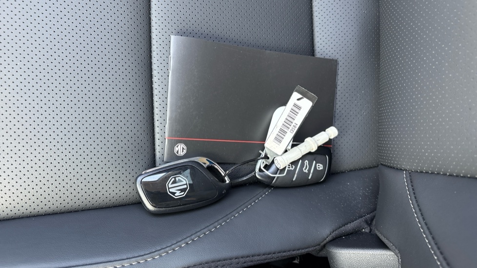 MG ZS 1.5 SE 5dr Petrol Hatchback - Image 21