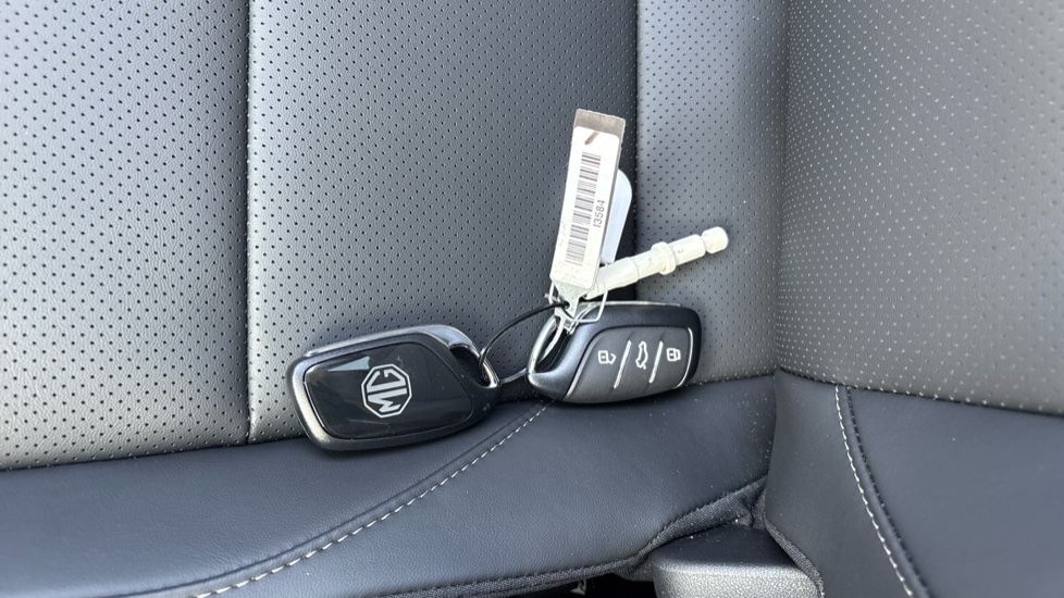 MG ZS 1.5 SE 5dr Petrol Hatchback - Image 22