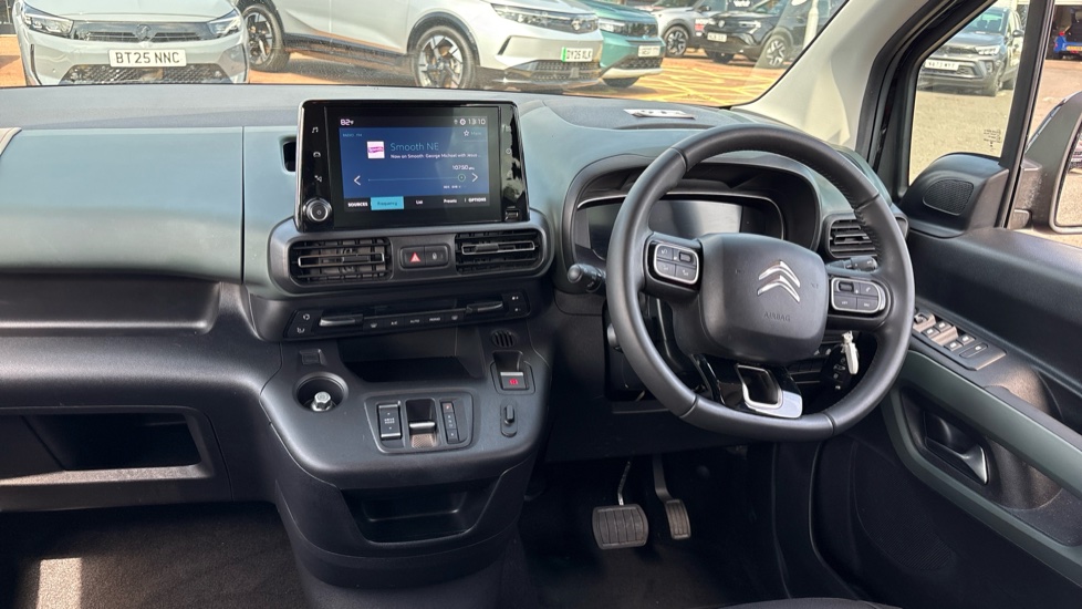 Citroen Berlingo 100kW Flair XTR M 50kWh 5dr Auto Electric Estate - Image 10