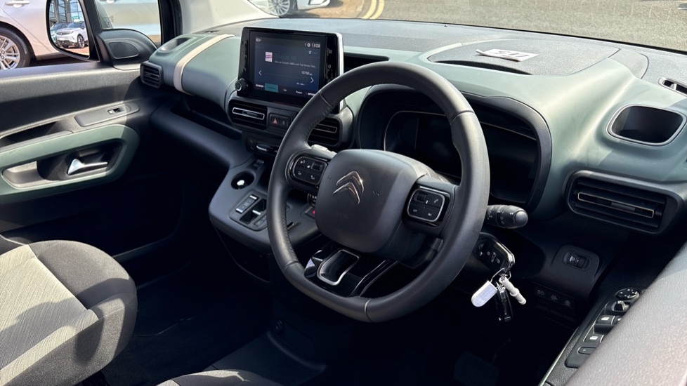 Citroen Berlingo 100kW Flair XTR M 50kWh 5dr Auto Electric Estate - Image 11