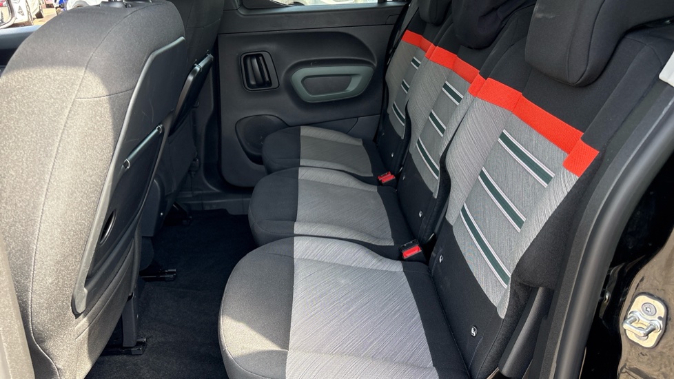 Citroen Berlingo 100kW Flair XTR M 50kWh 5dr Auto Electric Estate - Image 16
