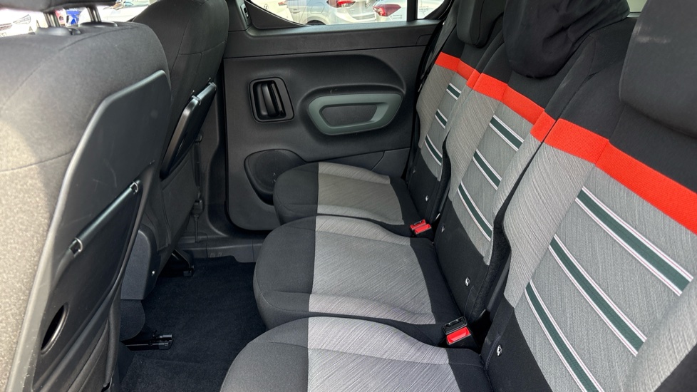 Citroen Berlingo 100kW Flair XTR M 50kWh 5dr Auto Electric Estate - Image 30