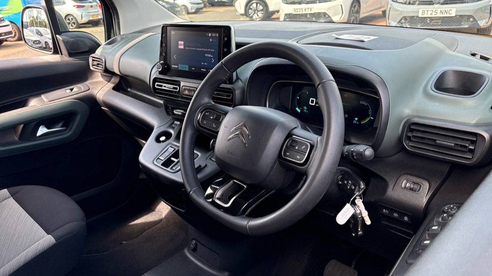 Citroen Berlingo 100kW Flair XTR M 50kWh 5dr Auto Electric Estate - Image 39