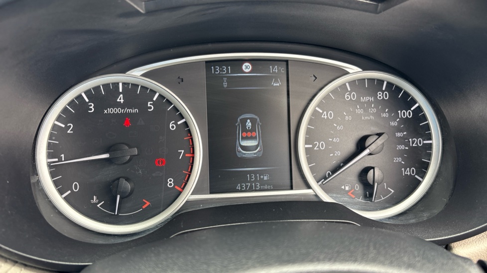 Nissan Micra 0.9 IG-T Tekna 5dr Petrol Hatchback - Image 18