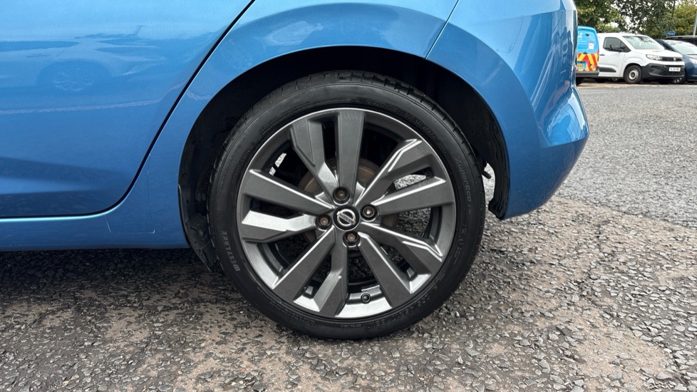 Nissan Micra 0.9 IG-T Tekna 5dr Petrol Hatchback - Image 32